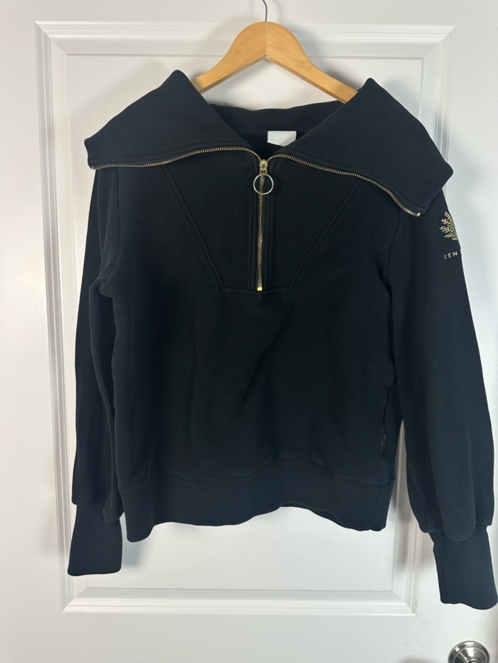 Varley Ten Oaks Logo Womens Black Quarter Zip Sweatshirt Medium Gold - Picture 3 of 8